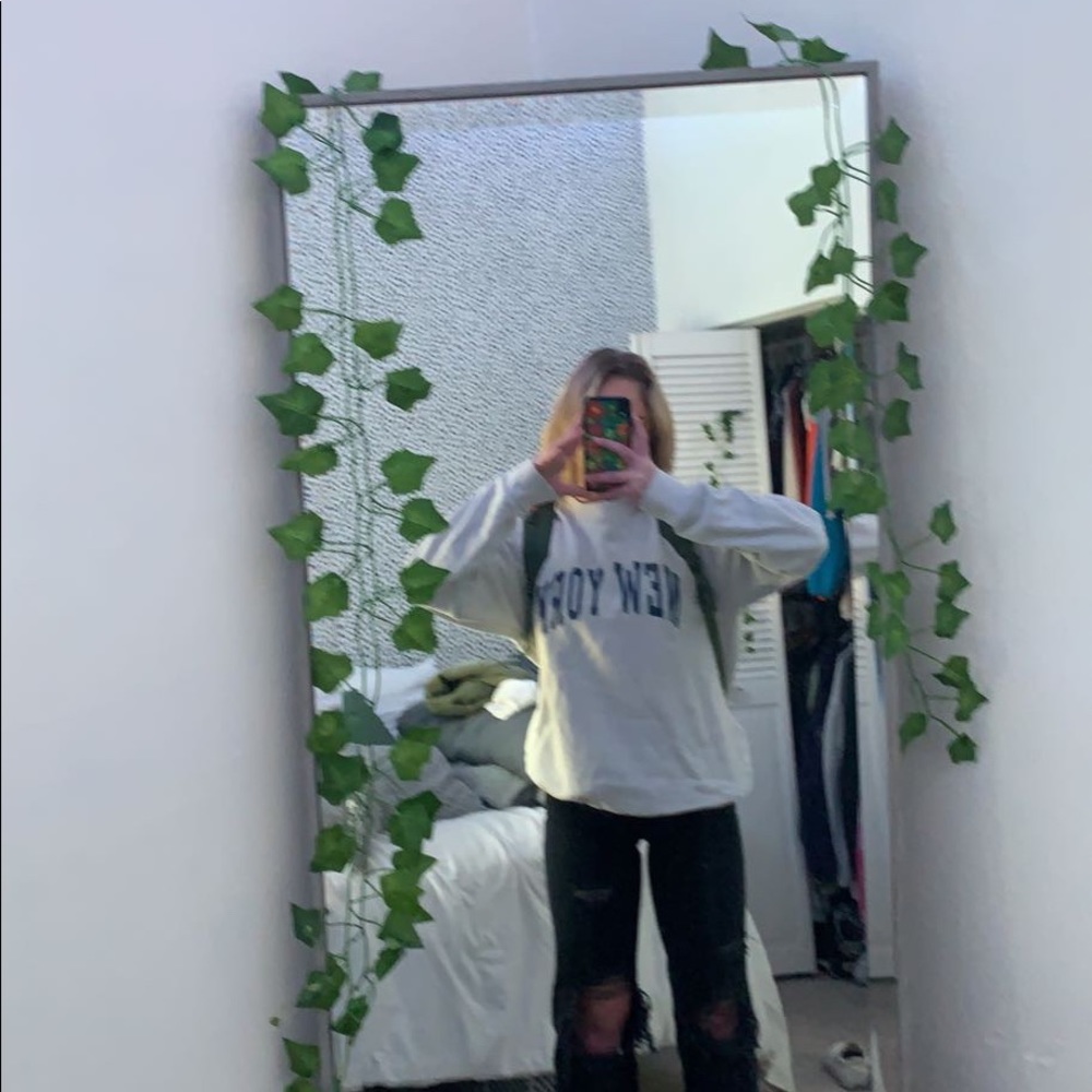brandy melville new york sweatshirt